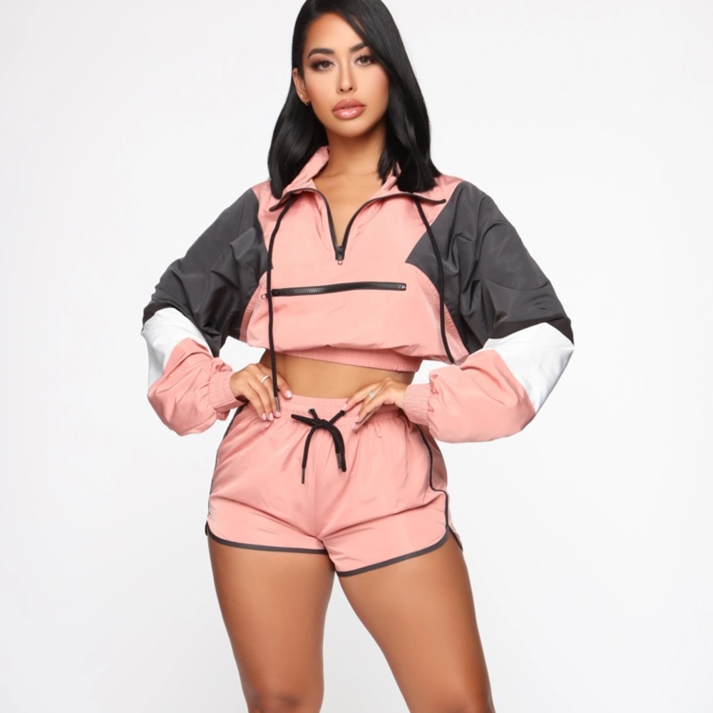 Fashion Nova “Making A Statement” Lounge Set M
